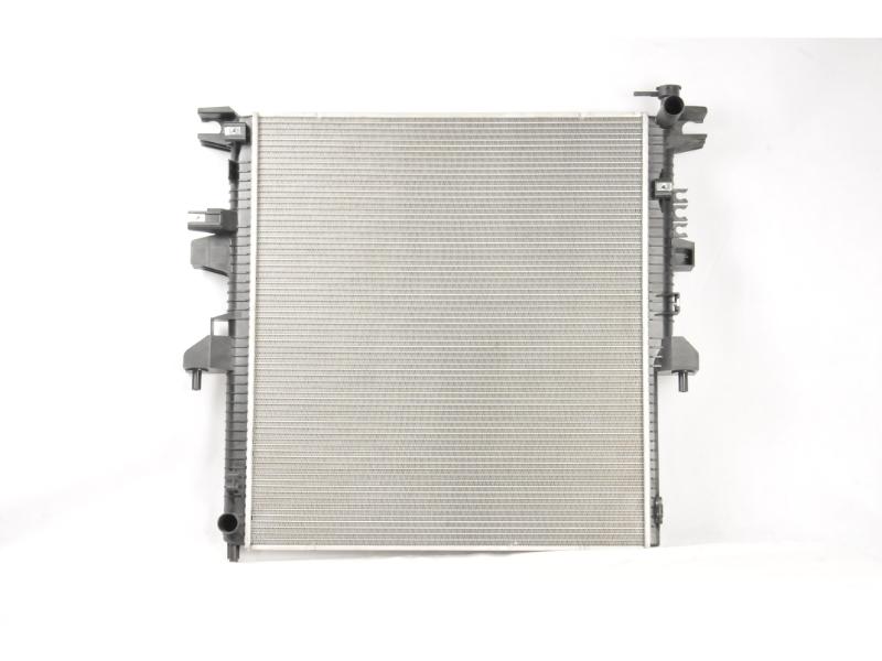2018 Nissan TITAN 5.6L V8 Radiator | LR13643