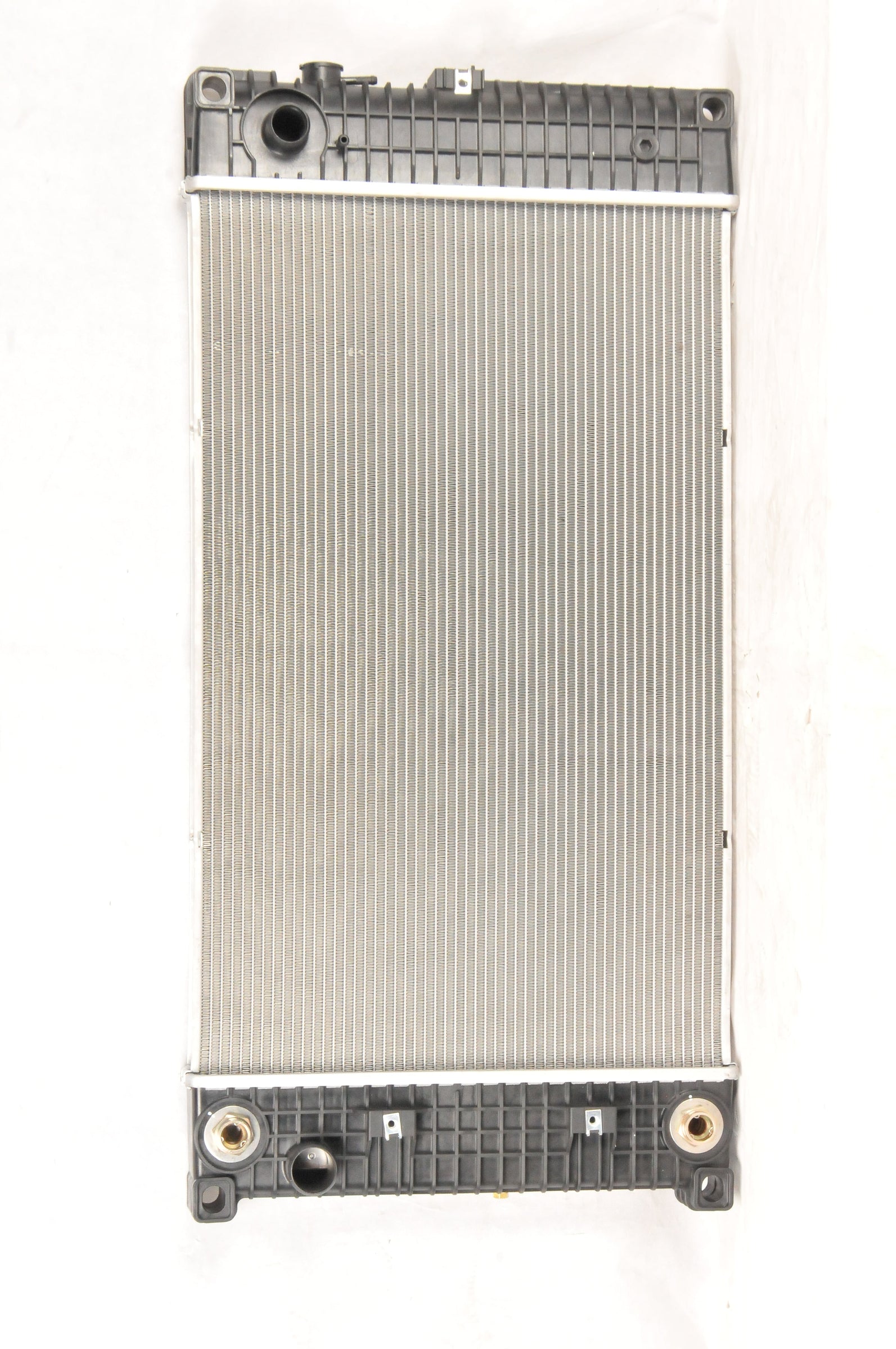 2020 Isuzu FTR 4HK1-TC 5.2L Radiator — RadiatorNow