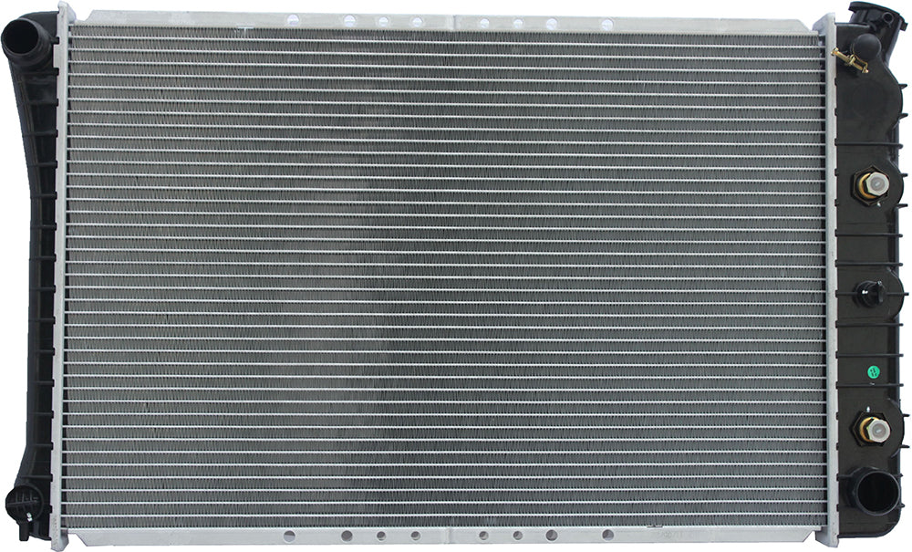 1973 GMC Jimmy 4.8L L6 Radiator - Manual