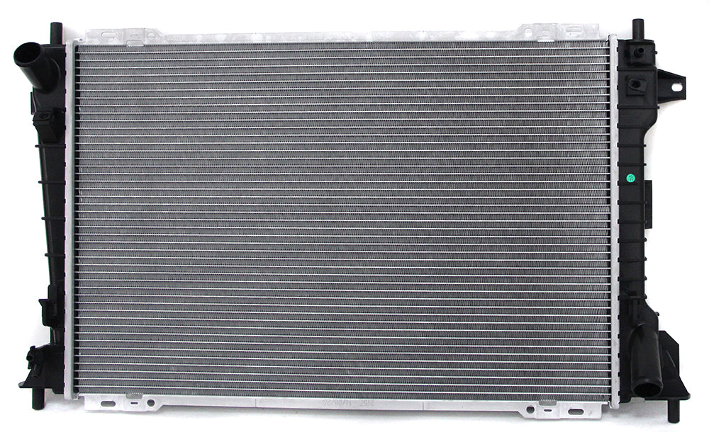 2000 Ford Crown Victoria 4.6L V8 Radiator